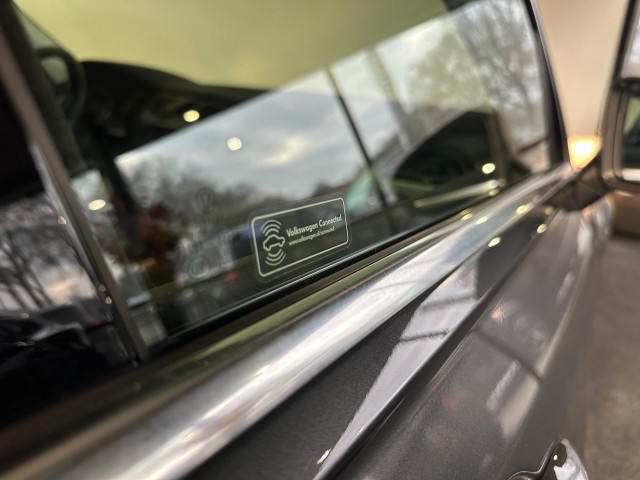 VOLKSWAGEN TIGUAN 1.5 TSI ACT CL BNS TREKHAAK l NAP l ELEK ACHTERKLEP l CLIMA l ACC l LMV l, SK Autos, Emmen