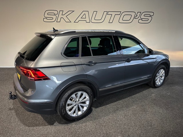 VOLKSWAGEN TIGUAN 1.5 TSI ACT CL BNS TREKHAAK l NAP l ELEK ACHTERKLEP l CLIMA l ACC l LMV l, SK Autos, Emmen