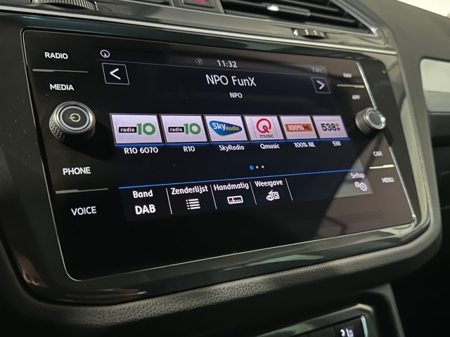 VOLKSWAGEN TIGUAN 1.5 TSI ACT CL BNS TREKHAAK l NAP l ELEK ACHTERKLEP l CLIMA l ACC l LMV l, SK Autos, Emmen