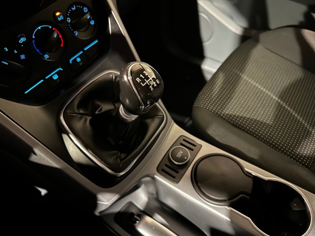 FORD C-MAX 1.0 EDITION l NAP l TREKHAAK l AIRCO l NW DISTRI l LMV , SK Autos, Emmen