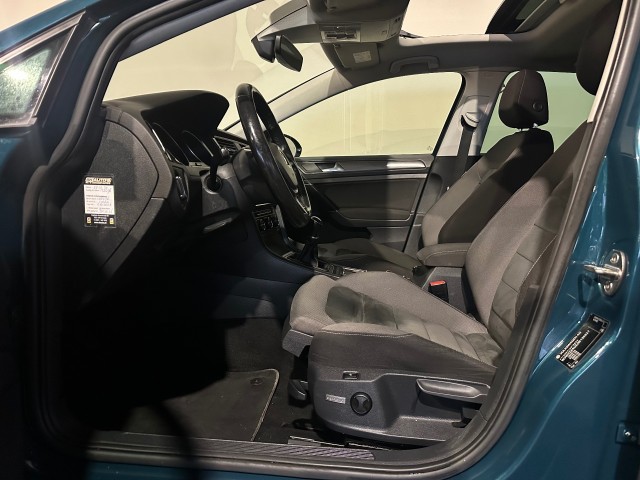 VOLKSWAGEN GOLF 1.5 TSI HIGHLINE FACELIFT l STOEL/STUURVER l LED l KACHELSTAND l PANORAMA l , SK Autos, Emmen
