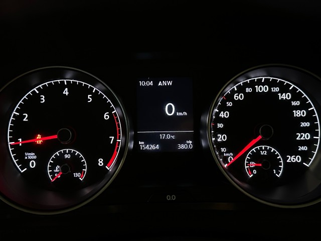 VOLKSWAGEN GOLF 1.5 TSI HIGHLINE FACELIFT l STOEL/STUURVER l LED l KACHELSTAND l PANORAMA l , SK Autos, Emmen