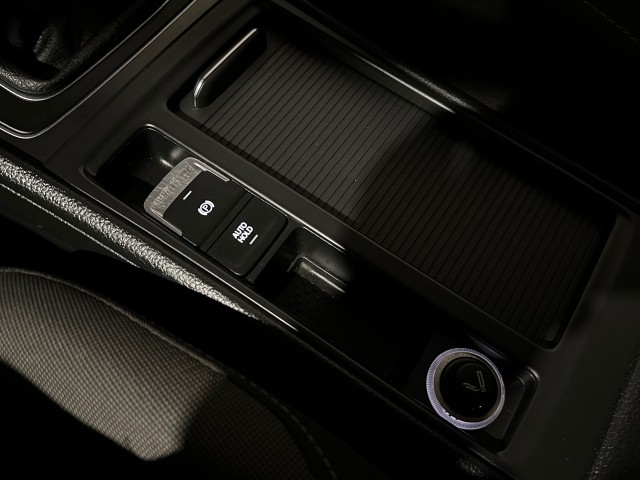 VOLKSWAGEN GOLF 1.5 TSI HIGHLINE FACELIFT l STOEL/STUURVER l LED l KACHELSTAND l PANORAMA l , SK Autos, Emmen