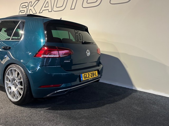 VOLKSWAGEN GOLF 1.5 TSI HIGHLINE FACELIFT l STOEL/STUURVER l LED l KACHELSTAND l PANORAMA l , SK Autos, Emmen