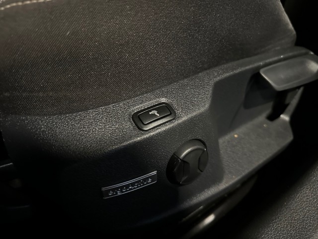 VOLKSWAGEN GOLF 1.5 TSI HIGHLINE FACELIFT l STOEL/STUURVER l LED l KACHELSTAND l PANORAMA l , SK Autos, Emmen