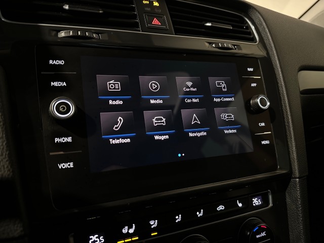 VOLKSWAGEN GOLF 1.5 TSI HIGHLINE FACELIFT l STOEL/STUURVER l LED l KACHELSTAND l PANORAMA l , SK Autos, Emmen