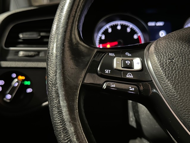 VOLKSWAGEN GOLF 1.5 TSI HIGHLINE FACELIFT l STOEL/STUURVER l LED l KACHELSTAND l PANORAMA l , SK Autos, Emmen