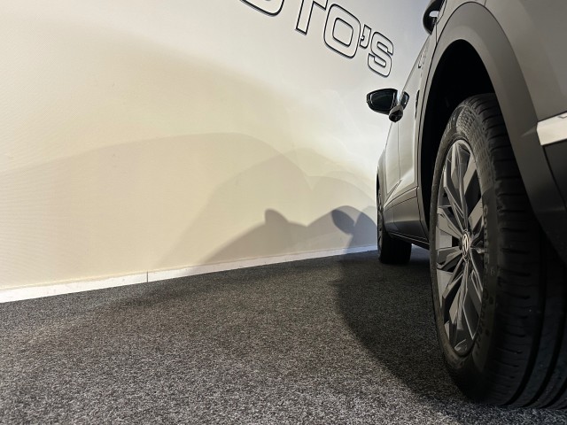 VOLKSWAGEN T-ROC 1.0 TSI STYLE NAP l CLIMA l TWOTONE l LED l CARPLAY l LMV l BEATS SOUND l, SK Autos, Emmen