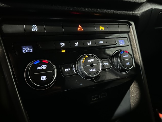 VOLKSWAGEN T-ROC 1.0 TSI STYLE NAP l CLIMA l TWOTONE l LED l CARPLAY l LMV l BEATS SOUND l, SK Autos, Emmen