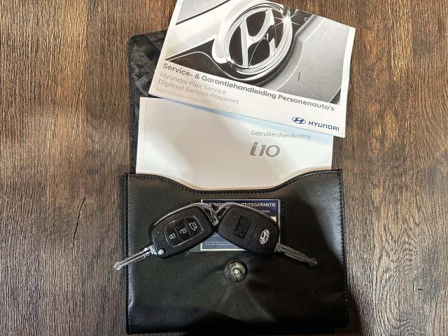 HYUNDAI I10 1.0I COMFORT NAP l 5DRS l LMV l CRUISE l AIRCO l , SK Autos, Emmen