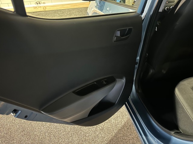 HYUNDAI I10 1.0I COMFORT NAP l 5DRS l LMV l CRUISE l AIRCO l , SK Autos, Emmen