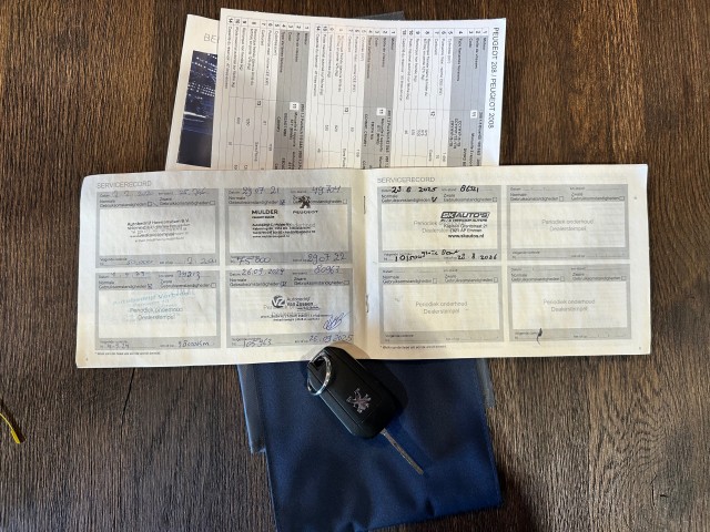 PEUGEOT 208 1.2 PURET. BL ACTIVE l NAP l CRUISE l PDC l CARPLAY l AIRCO l , SK Autos, Emmen