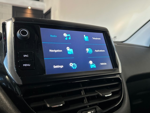 PEUGEOT 208 1.2 PURET. BL ACTIVE l NAP l CRUISE l PDC l CARPLAY l AIRCO l , SK Autos, Emmen