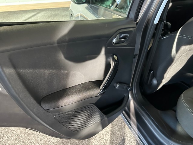 PEUGEOT 208 1.2 PURET. BL ACTIVE l NAP l CRUISE l PDC l CARPLAY l AIRCO l , SK Autos, Emmen