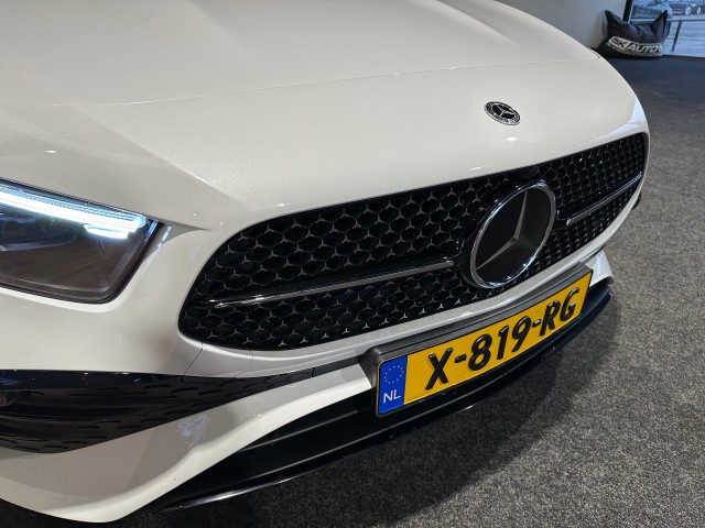 MERCEDES-BENZ A-KLASSE 250 E AMG LINE l PANORAMA l CAMERA l SFEERVERL l STOELVER l , SK Autos, Emmen