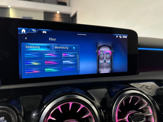 MERCEDES-BENZ A-KLASSE 250 E AMG LINE l PANORAMA l CAMERA l SFEERVERL l STOELVER l , SK Autos, Emmen