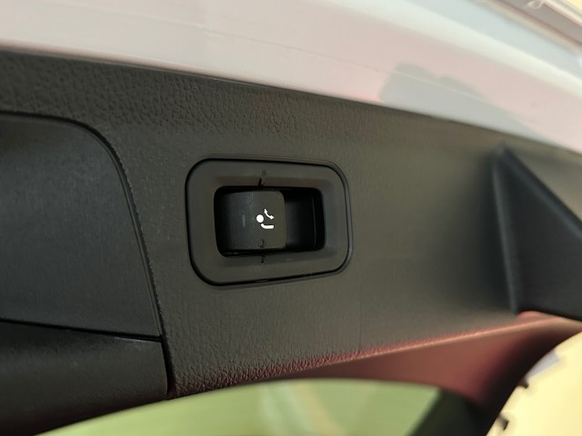 MERCEDES-BENZ A-KLASSE 250 E AMG LINE l PANORAMA l CAMERA l SFEERVERL l STOELVER l , SK Autos, Emmen