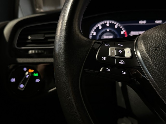 VOLKSWAGEN GOLF 1.4 TSI HL BNS R l DIGI DASH l STOELVERW l TREKH l ACC l DSG l , SK Autos, Emmen