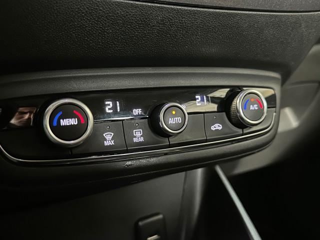 OPEL CROSSLAND X 1.2 T. INNOVATION l LMV l CLIMATE l TREKHAAK l CARPLAY l , SK Autos, Emmen
