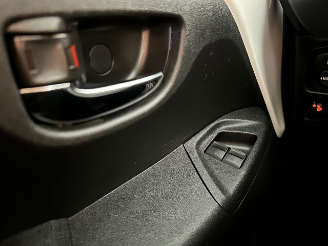 TOYOTA AYGO 1.0 VVT-I X-PLAY l NAP l AIRCO l BLUETOOTH l 5DRS l ELEK RAMEN l , SK Autos, Emmen