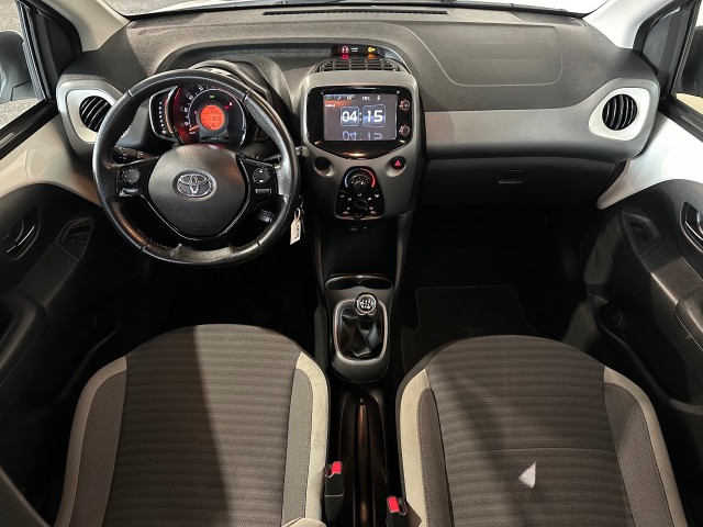 TOYOTA AYGO 1.0 VVT-I X-PLAY l NAP l AIRCO l BLUETOOTH l 5DRS l ELEK RAMEN l , SK Autos, Emmen