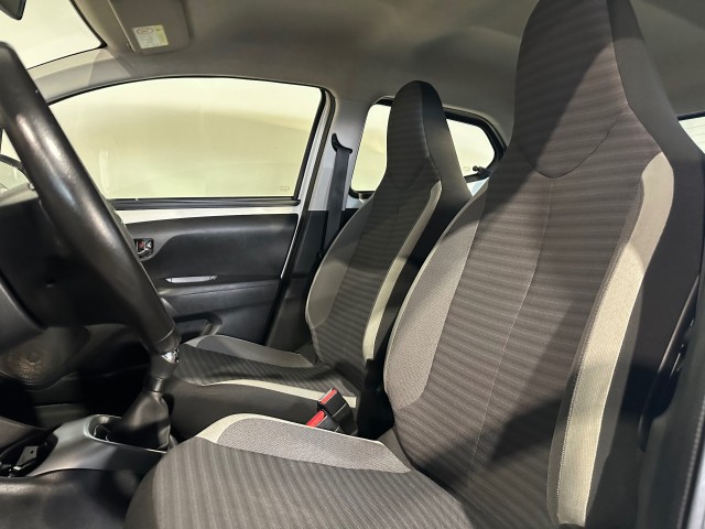 TOYOTA AYGO 1.0 VVT-I X-PLAY l NAP l AIRCO l BLUETOOTH l 5DRS l ELEK RAMEN l , SK Autos, Emmen