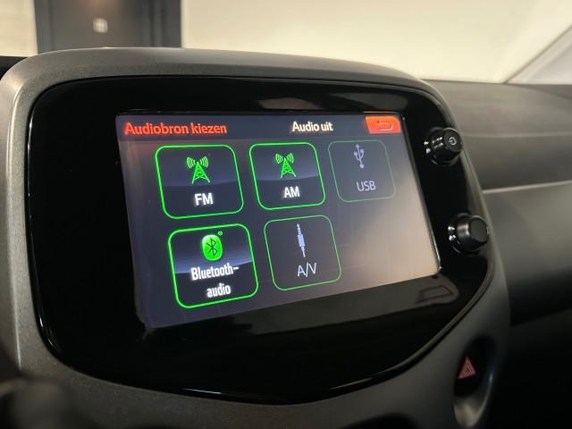 TOYOTA AYGO 1.0 VVT-I X-PLAY l NAP l AIRCO l BLUETOOTH l 5DRS l ELEK RAMEN l , SK Autos, Emmen
