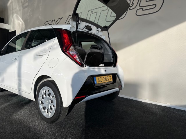 TOYOTA AYGO 1.0 VVT-I X-PLAY l NAP l AIRCO l BLUETOOTH l 5DRS l ELEK RAMEN l , SK Autos, Emmen