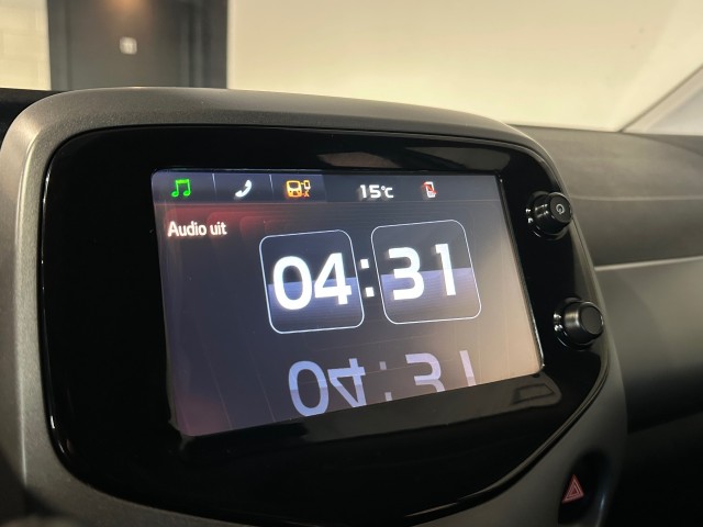 TOYOTA AYGO 1.0 VVT-I X-PLAY l NAP l AIRCO l BLUETOOTH l 5DRS l ELEK RAMEN l , SK Autos, Emmen