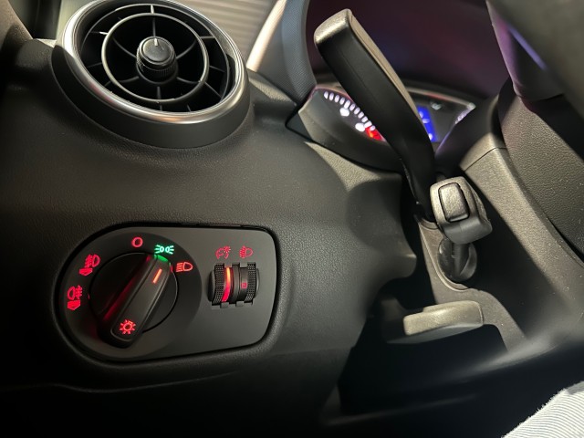 AUDI A1 1.0 TFSI ADRENALIN l NAP l NAVI l LMV l AIRCO l PDC l CRUISE l , SK Autos, Emmen