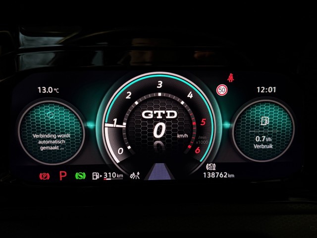 VOLKSWAGEN GOLF 2.0 TDI GTD l IQLED l SFEERVERL l STOEL+STUURVERW l 200PK l , SK Autos, Emmen