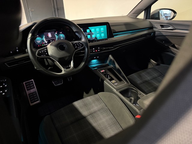 VOLKSWAGEN GOLF 2.0 TDI GTD l IQLED l SFEERVERL l STOEL+STUURVERW l 200PK l , SK Autos, Emmen