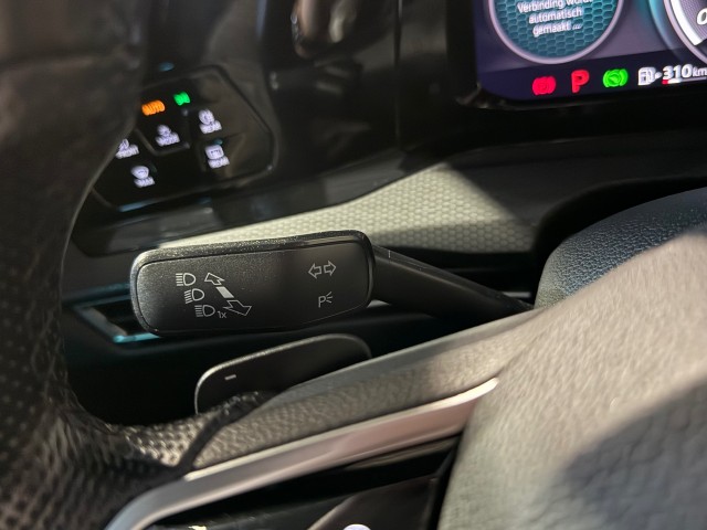 VOLKSWAGEN GOLF 2.0 TDI GTD l IQLED l SFEERVERL l STOEL+STUURVERW l 200PK l , SK Autos, Emmen