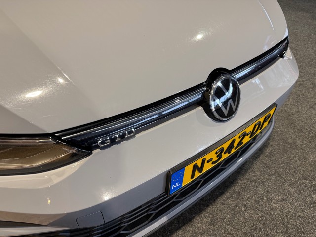 VOLKSWAGEN GOLF 2.0 TDI GTD l IQLED l SFEERVERL l STOEL+STUURVERW l 200PK l , SK Autos, Emmen