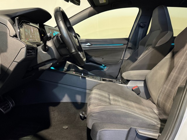 VOLKSWAGEN GOLF 2.0 TDI GTD l IQLED l SFEERVERL l STOEL+STUURVERW l 200PK l , SK Autos, Emmen