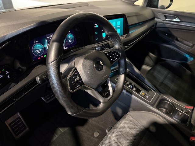 VOLKSWAGEN GOLF 2.0 TDI GTD l IQLED l SFEERVERL l STOEL+STUURVERW l 200PK l , SK Autos, Emmen