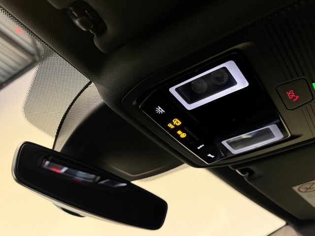 VOLKSWAGEN GOLF 2.0 TDI GTD l IQLED l SFEERVERL l STOEL+STUURVERW l 200PK l , SK Autos, Emmen