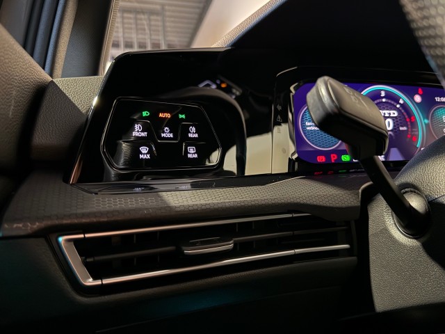 VOLKSWAGEN GOLF 2.0 TDI GTD l IQLED l SFEERVERL l STOEL+STUURVERW l 200PK l , SK Autos, Emmen