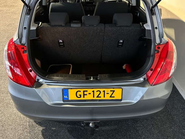 SUZUKI SWIFT 1.2 COMFORT EASSS l NAP l AIRCO l TREKHAAK l 5DRS l STOELVERW l , SK Autos, Emmen