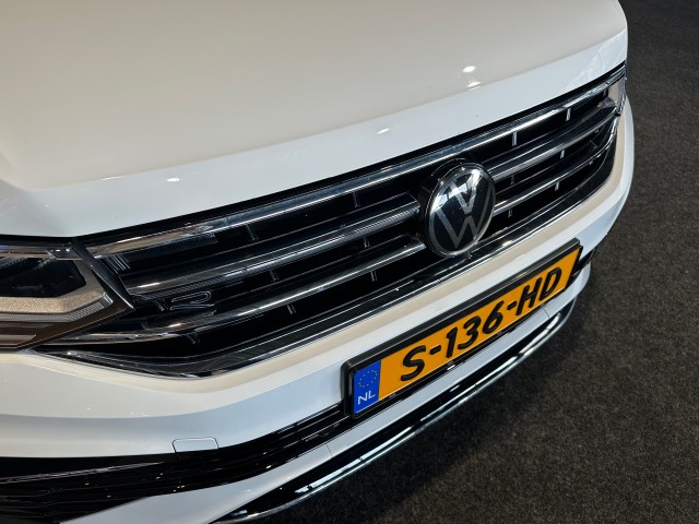VOLKSWAGEN TIGUAN ALLSPACE 2.0 TSI 4M. HL BUS R l 7PER l HUD l PANO l IQ LIGHT l CARPLAY l STOELVERW l 190PK l , SK Autos, Emmen