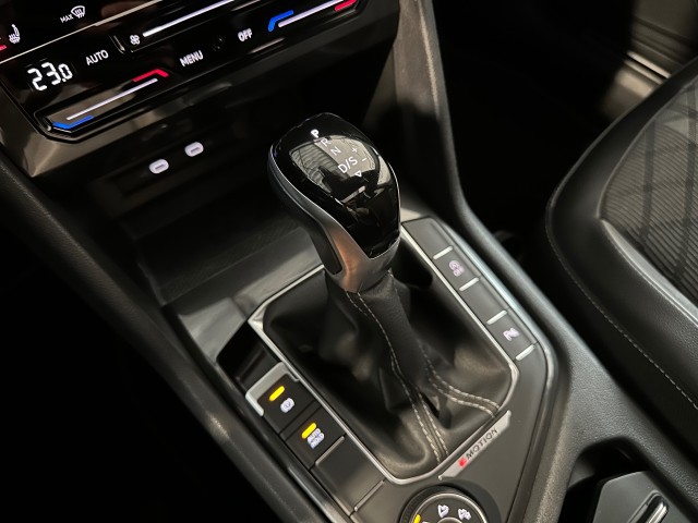 VOLKSWAGEN TIGUAN ALLSPACE 2.0 TSI 4M. HL BUS R l 7PER l HUD l PANO l IQ LIGHT l CARPLAY l STOELVERW l 190PK l , SK Autos, Emmen