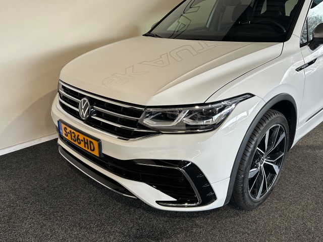 VOLKSWAGEN TIGUAN ALLSPACE 2.0 TSI 4M. HL BUS R l 7PER l HUD l PANO l IQ LIGHT l CARPLAY l STOELVERW l 190PK l , SK Autos, Emmen