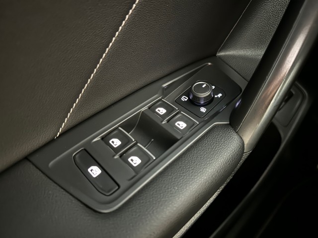VOLKSWAGEN TIGUAN ALLSPACE 2.0 TSI 4M. HL BUS R l 7PER l HUD l PANO l IQ LIGHT l CARPLAY l STOELVERW l 190PK l , SK Autos, Emmen