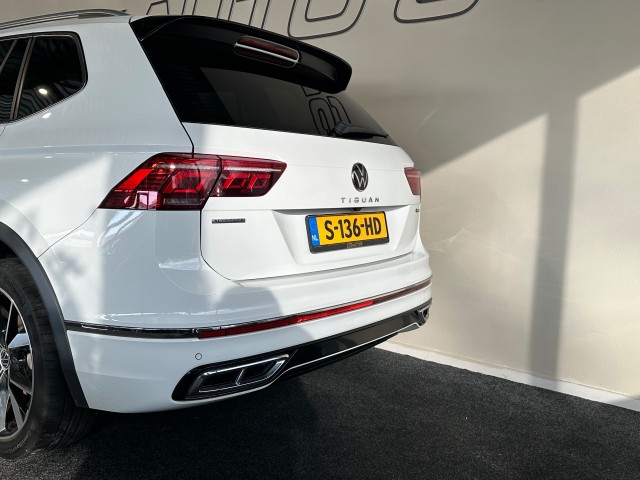 VOLKSWAGEN TIGUAN ALLSPACE 2.0 TSI 4M. HL BUS R l 7PER l HUD l PANO l IQ LIGHT l CARPLAY l STOELVERW l 190PK l , SK Autos, Emmen