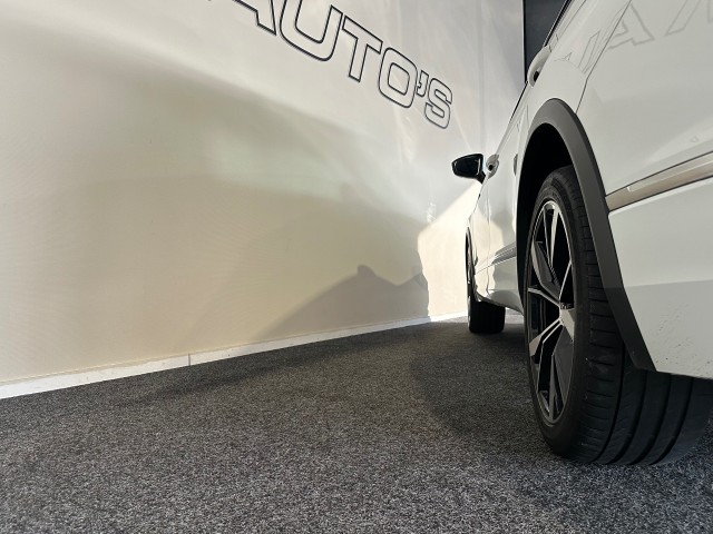VOLKSWAGEN TIGUAN ALLSPACE 2.0 TSI 4M. HL BUS R l 7PER l HUD l PANO l IQ LIGHT l CARPLAY l STOELVERW l 190PK l , SK Autos, Emmen