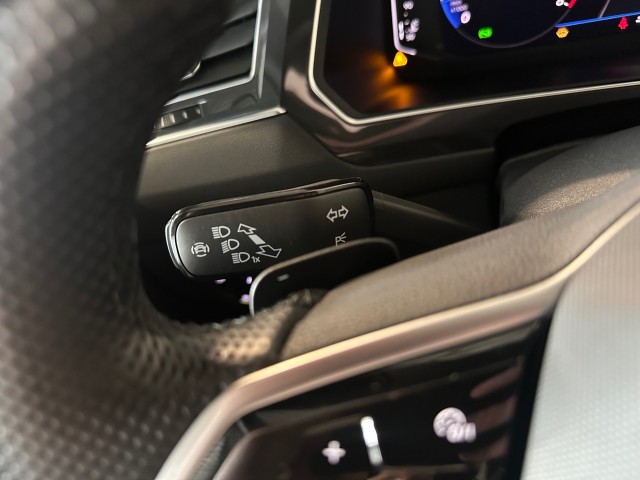 VOLKSWAGEN TIGUAN ALLSPACE 2.0 TSI 4M. HL BUS R l 7PER l HUD l PANO l IQ LIGHT l CARPLAY l STOELVERW l 190PK l , SK Autos, Emmen