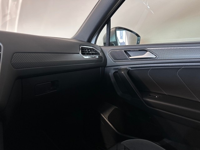 VOLKSWAGEN TIGUAN ALLSPACE 2.0 TSI 4M. HL BUS R l 7PER l HUD l PANO l IQ LIGHT l CARPLAY l STOELVERW l 190PK l , SK Autos, Emmen