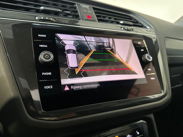 VOLKSWAGEN TIGUAN ALLSPACE 2.0 TSI 4M. HL BUS R l 7PER l HUD l PANO l IQ LIGHT l CARPLAY l STOELVERW l 190PK l , SK Autos, Emmen