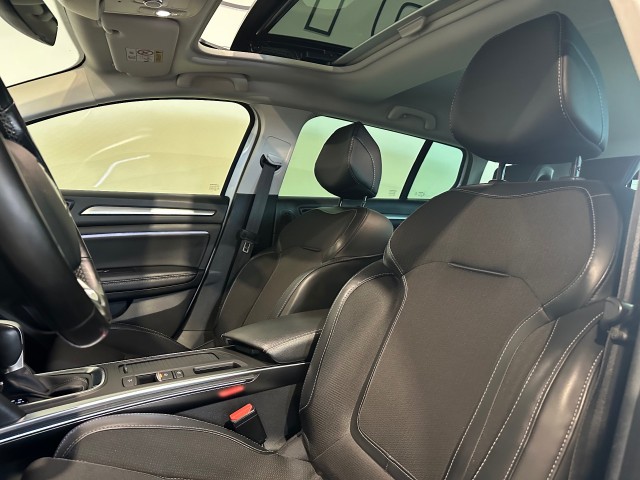 RENAULT MEGANE 1.3 TCE INTENS NAP l PANORAMA l CAMERA l HUD l STOELVERW l , SK Autos, Emmen