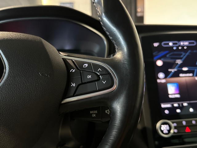 RENAULT MEGANE 1.3 TCE INTENS NAP l PANORAMA l CAMERA l HUD l STOELVERW l , SK Autos, Emmen